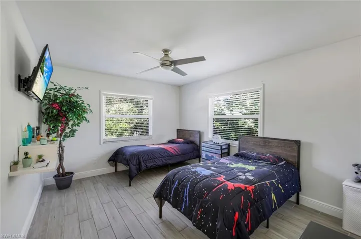5770  Copper Leaf  LN, Naples, FL 34116