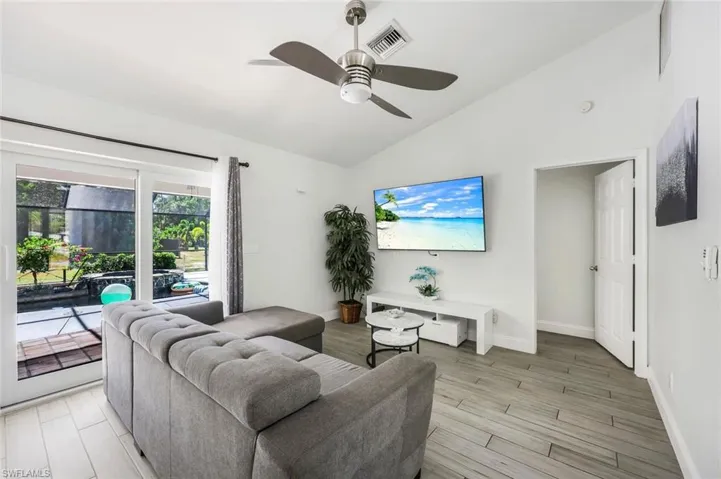 5770  Copper Leaf  LN, Naples, FL 34116