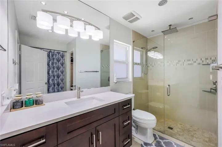 5770  Copper Leaf  LN, Naples, FL 34116