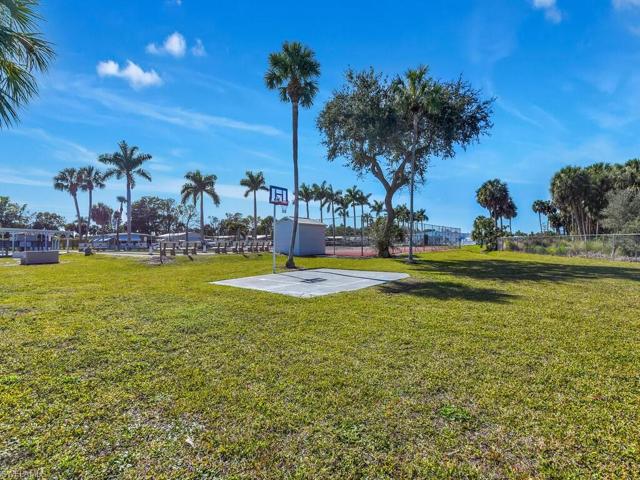 29 Garnet DR # G, NAPLES FL 34114