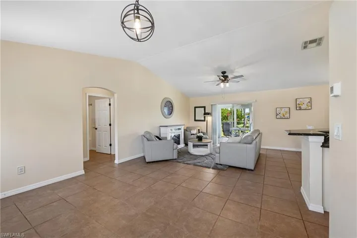 241 SW 34th  TER, Cape Coral, FL 33914