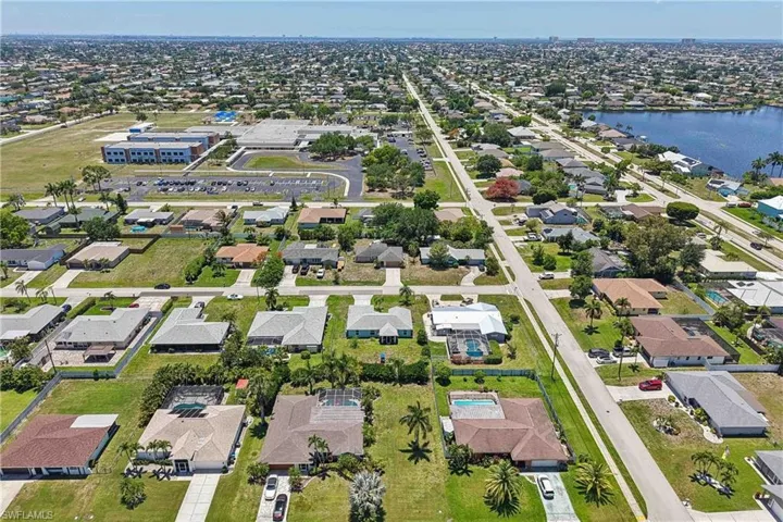 241 SW 34th  TER, Cape Coral, FL 33914