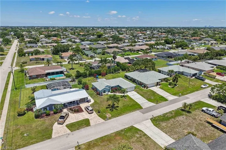 241 SW 34th  TER, Cape Coral, FL 33914