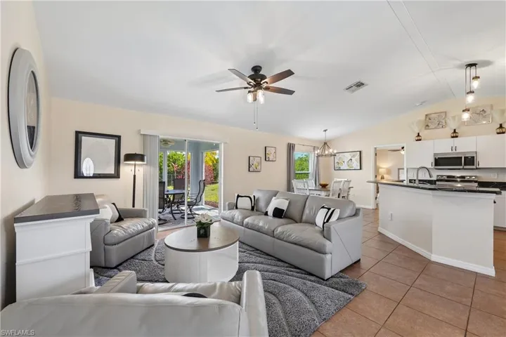 241 SW 34th  TER, Cape Coral, FL 33914