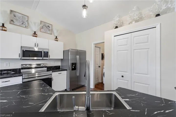 241 SW 34th  TER, Cape Coral, FL 33914