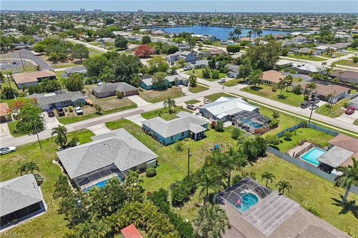 241 SW 34th  TER, Cape Coral, FL 33914