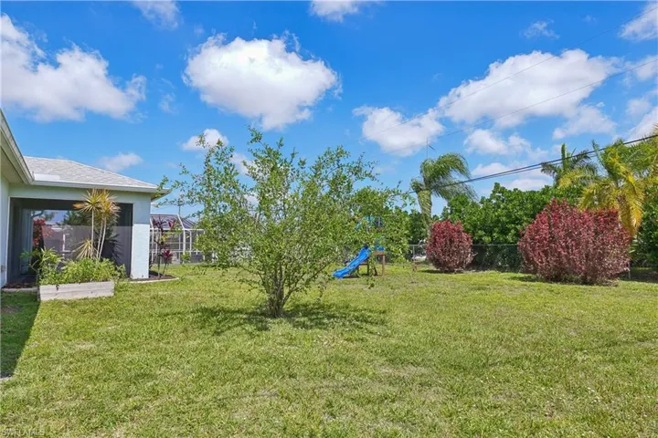 241 SW 34th  TER, Cape Coral, FL 33914