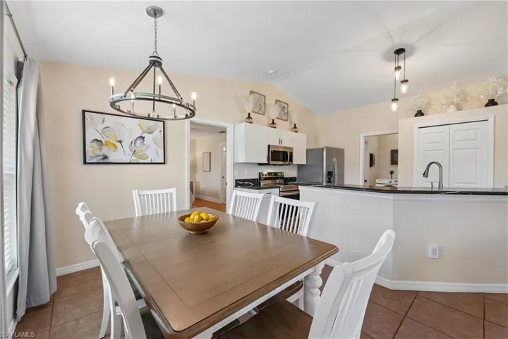 241 SW 34th  TER, Cape Coral, FL 33914