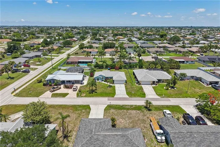 241 SW 34th  TER, Cape Coral, FL 33914