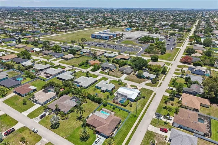 241 SW 34th  TER, Cape Coral, FL 33914
