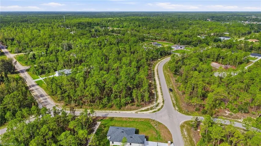 305 Woodburn Dr, Lehigh Acres, Florida 33972