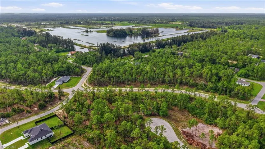 305 Woodburn Dr, Lehigh Acres, Florida 33972