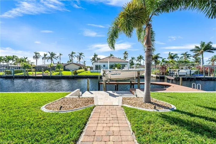 Meander down to your private boat dock & Lift
