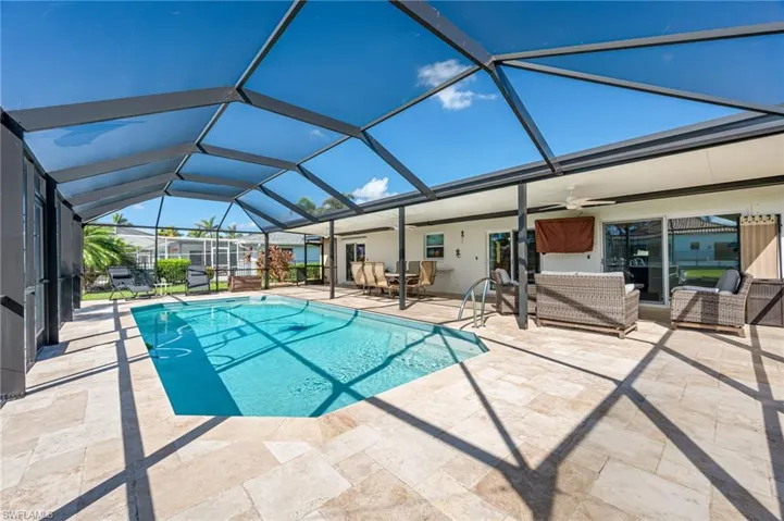 South Facing Lanai & Pool with lots of Sunshine