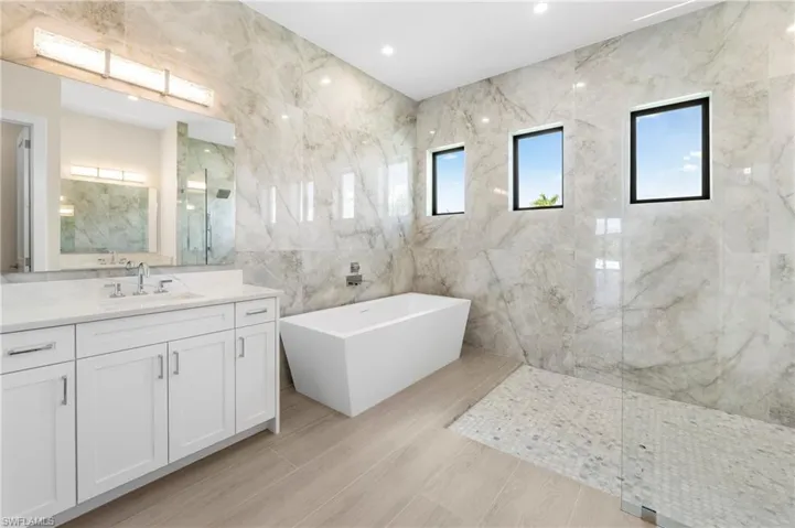 144 Sand Hill St, Marco Island, Florida 34145