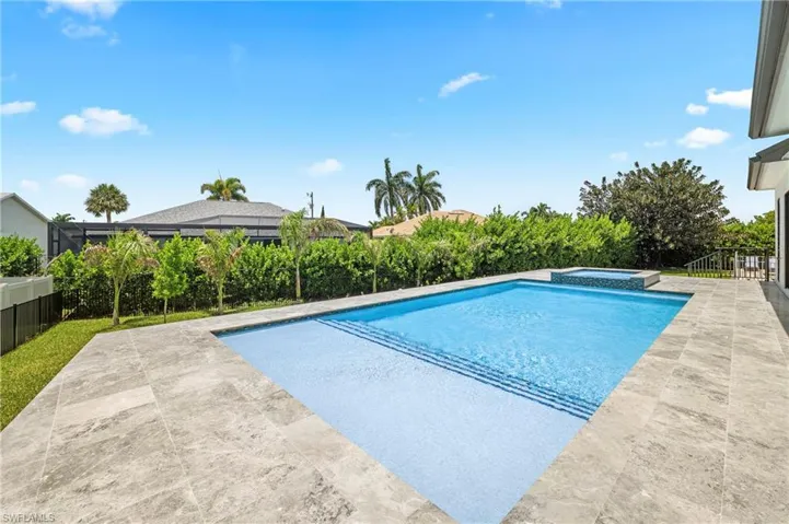 144 Sand Hill St, Marco Island, Florida 34145
