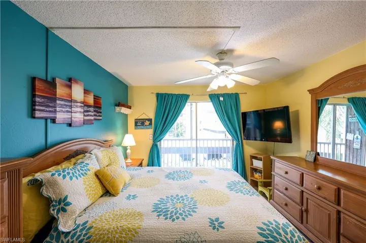 6777  Winkler  RD, Fort Myers, FL 33919