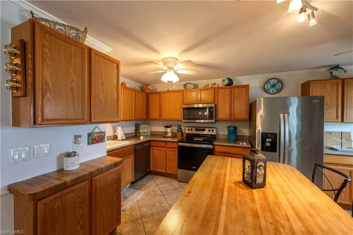 6777  Winkler  RD, Fort Myers, FL 33919