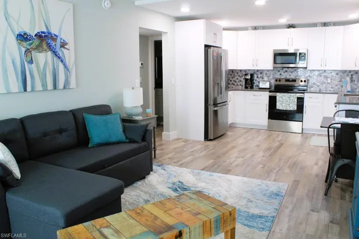 16881 Davis Rd 712, Fort Myers, Florida 33908