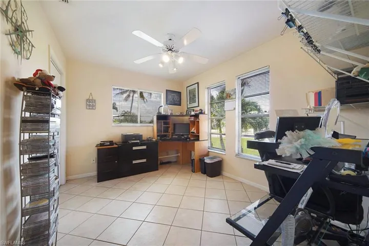 901 Sw 51st Ter, Cape Coral, Florida 33914