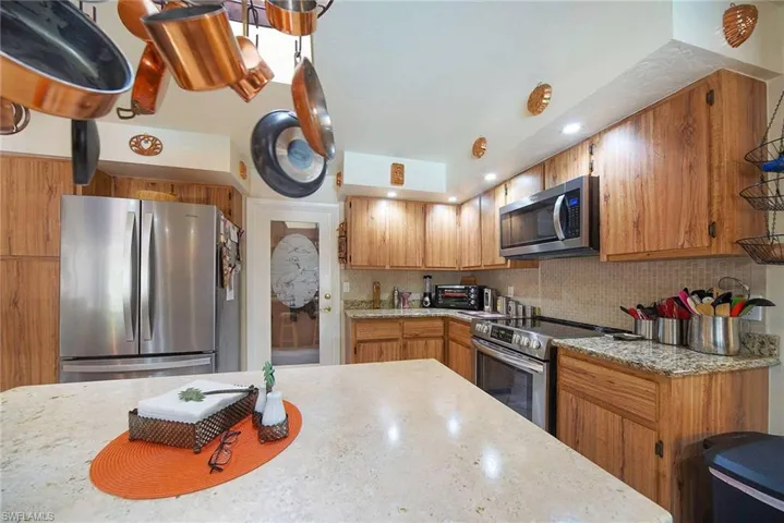 901 Sw 51st Ter, Cape Coral, Florida 33914