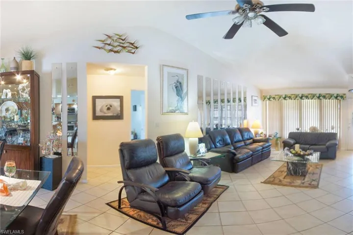 901 Sw 51st Ter, Cape Coral, Florida 33914
