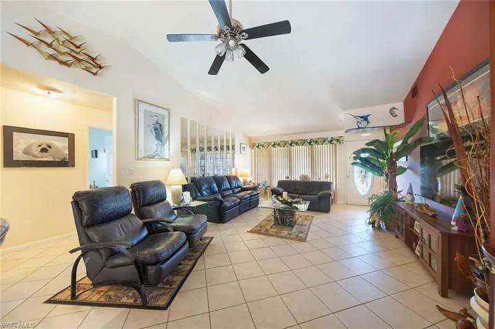 901 Sw 51st Ter, Cape Coral, Florida 33914