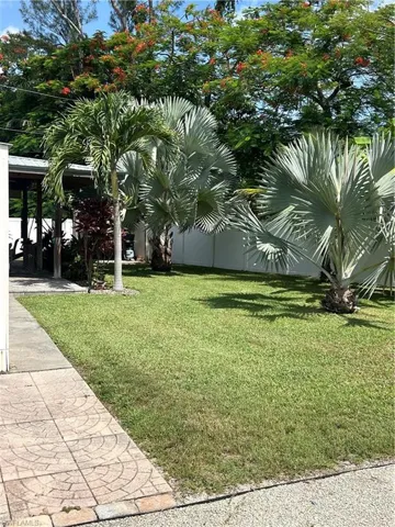 1343 Woodmere Ln, Fort Myers, Florida 33919