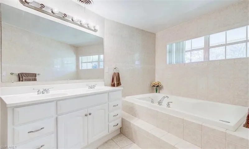 1343 Woodmere Ln, Fort Myers, Florida 33919