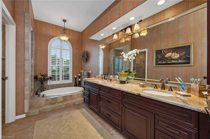 13850  Tonbridge  CT, Bonita Springs, FL 34135