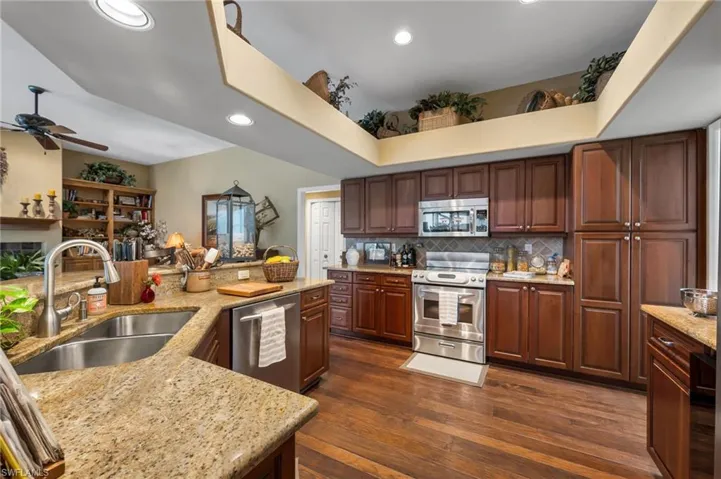 13850  Tonbridge  CT, Bonita Springs, FL 34135