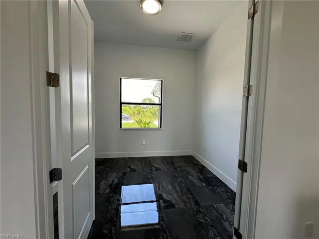 2803  21st SW ST, Lehigh Acres, FL 33976
