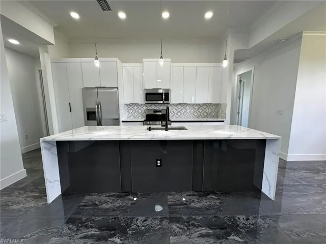 2803  21st SW ST, Lehigh Acres, FL 33976