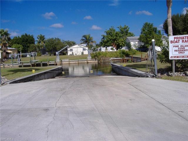 Community boat ramp out to Gulf