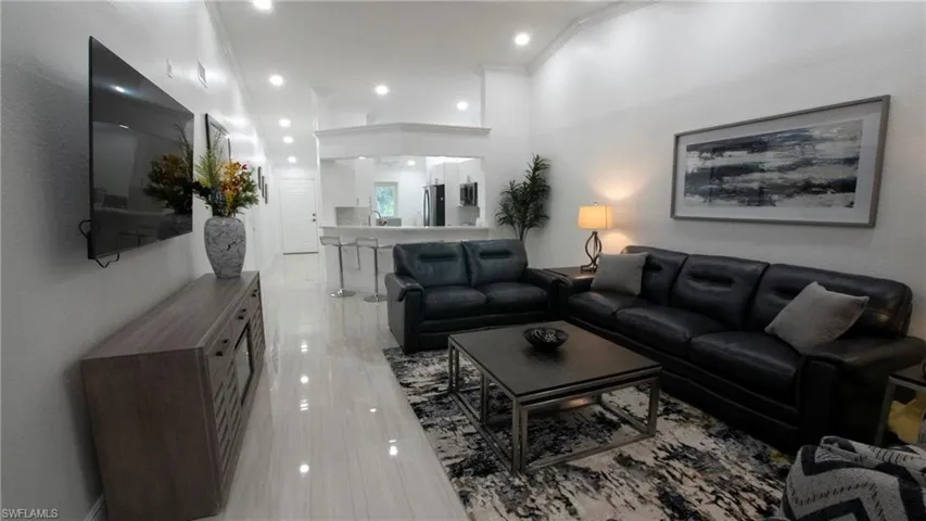 Vaulted Ceilings in the Great Room area