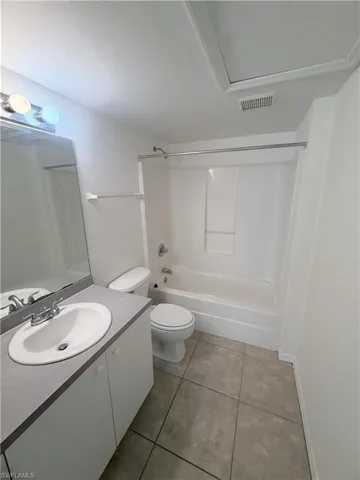 521 Hancock Bridge Pkwy 521, Cape Coral, Florida 33990