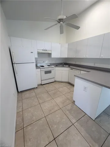 521 Hancock Bridge Pkwy 521, Cape Coral, Florida 33990