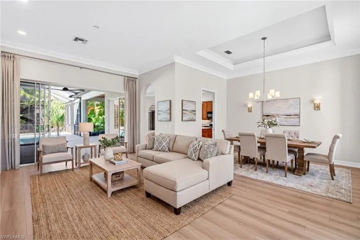 2229  Goshawk  CT, Naples, FL 34105