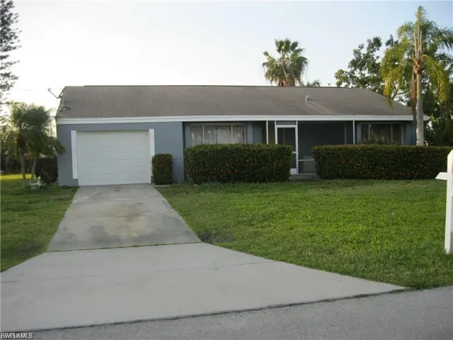 4402 Se 20th Pl, Cape Coral, Florida 33904