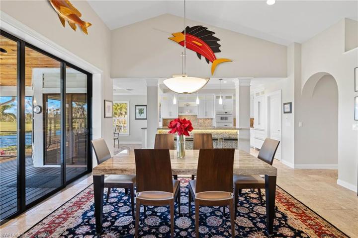 Dining Room/Vaulted Ceilings