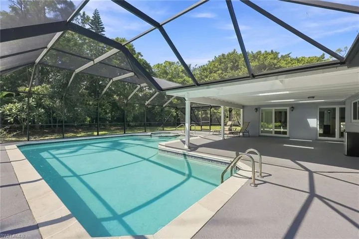 6574 Trail Blvd, Naples, Florida 34108