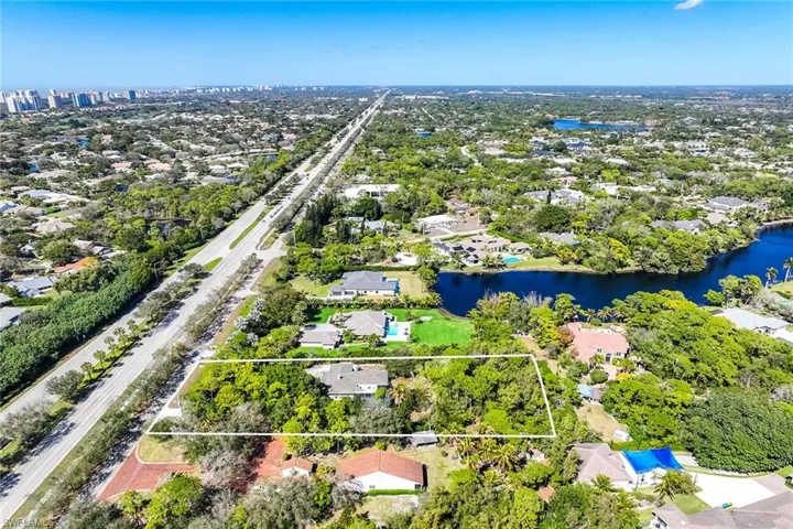 6574 Trail Blvd, Naples, Florida 34108