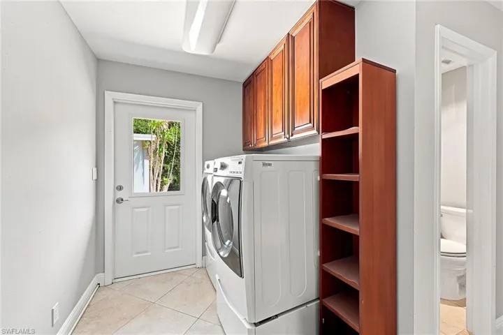 6574 Trail Blvd, Naples, Florida 34108