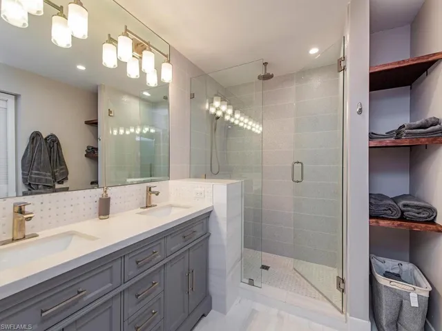 840 Meadowland Dr H, Naples, Florida 34108