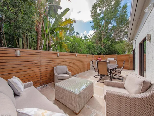 840 Meadowland Dr H, Naples, Florida 34108