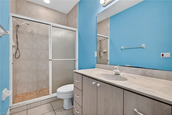 6476 Pine Ave, Sanibel, Florida 33957