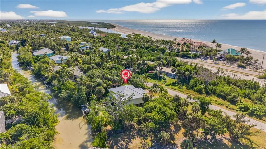 6476 Pine Ave, Sanibel, Florida 33957