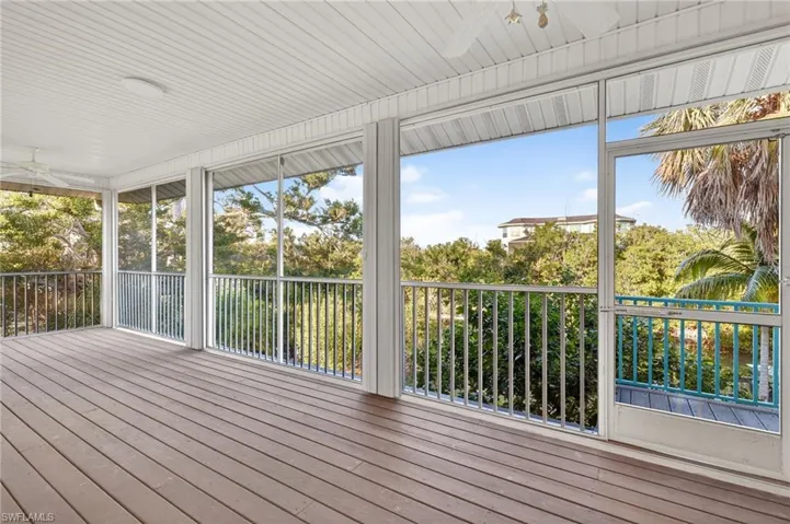6476 Pine Ave, Sanibel, Florida 33957