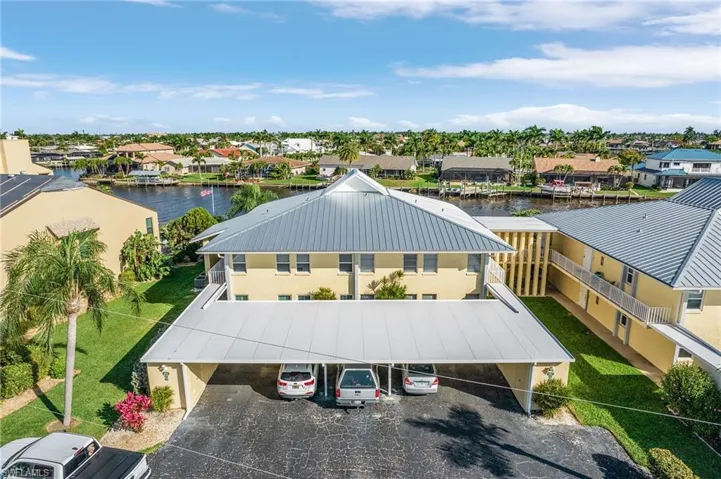 1911 SE 40th  TER, Cape Coral, FL 33904