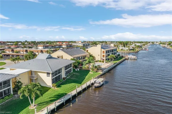 1911 SE 40th  TER, Cape Coral, FL 33904
